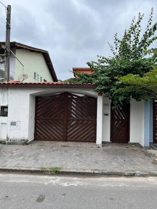 Casa Espacosa 6 Min Da 度假居 Bertioga